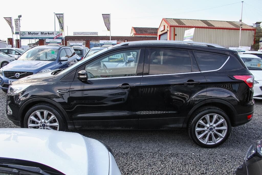 2019 Ford Kuga - Thumbnail 5