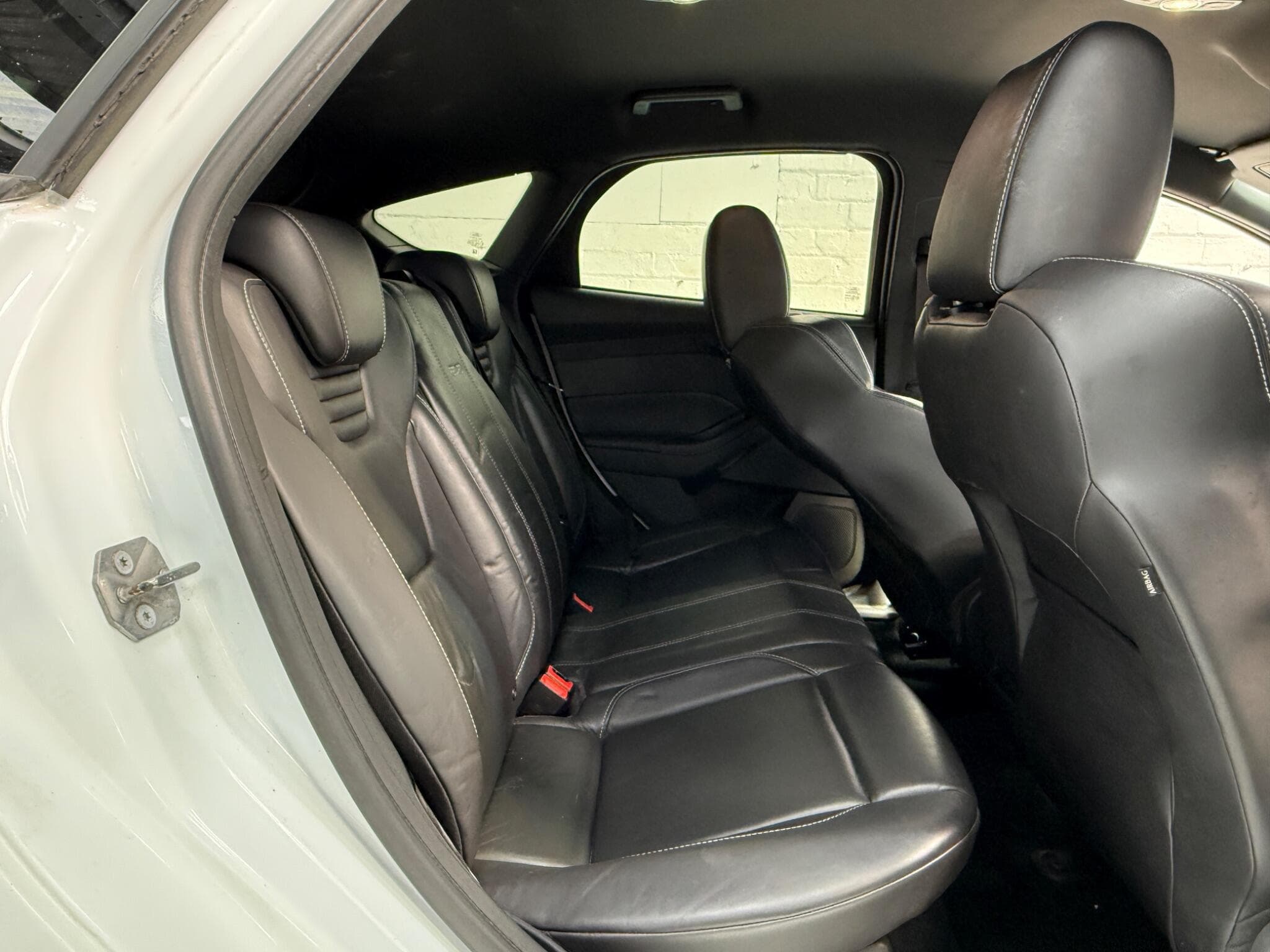 2016 Ford Focus - Thumbnail 16