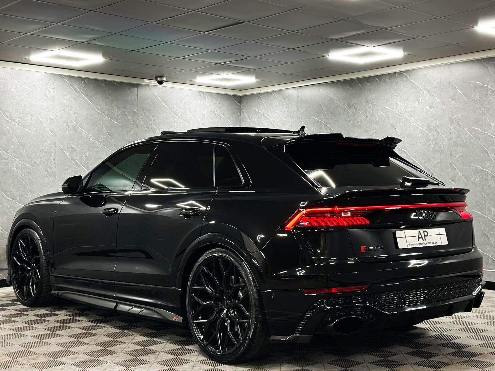 2022 Audi RSQ8 - Thumbnail 8
