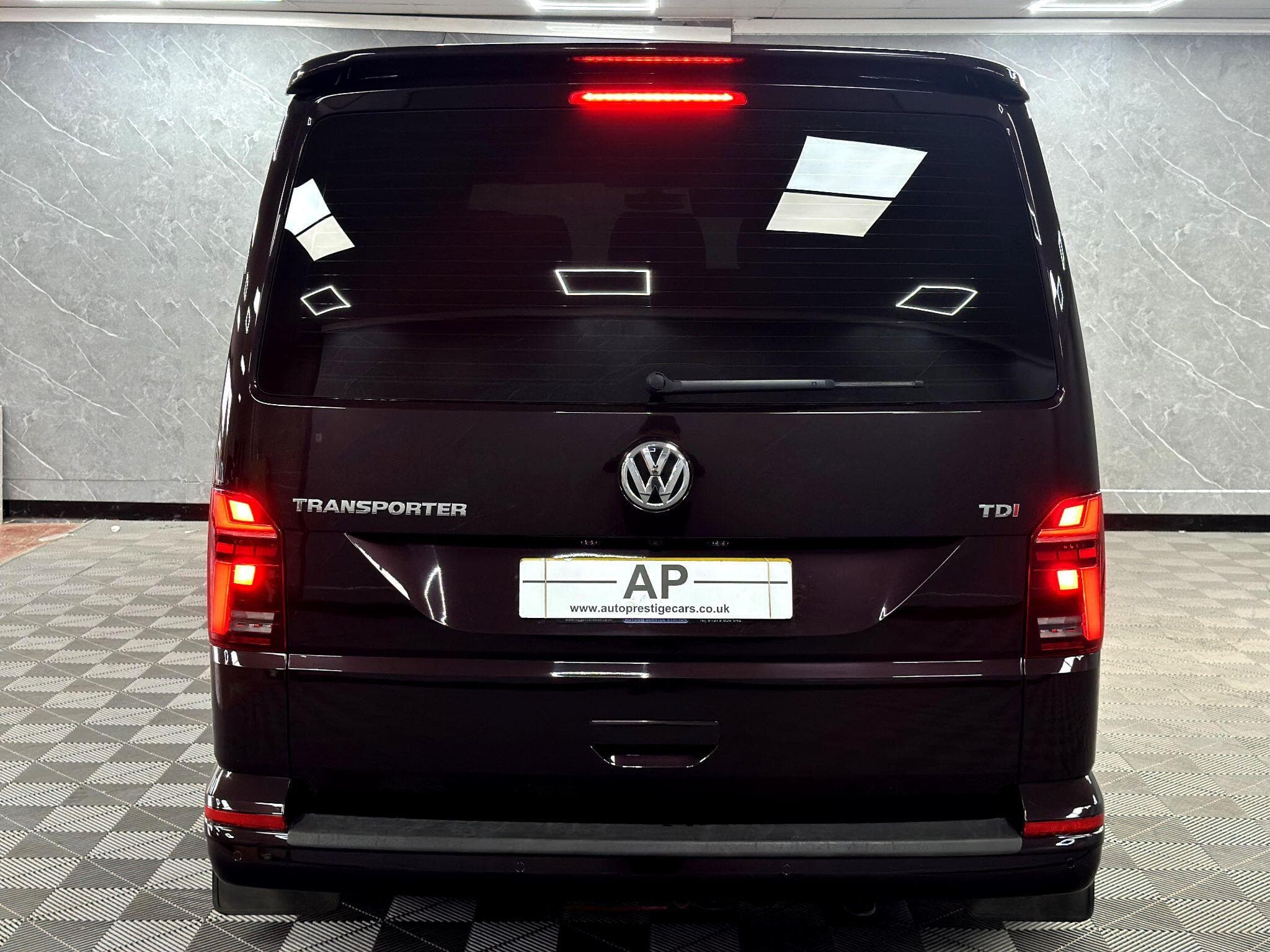 2016 Volkswagen Transporter - Thumbnail 18