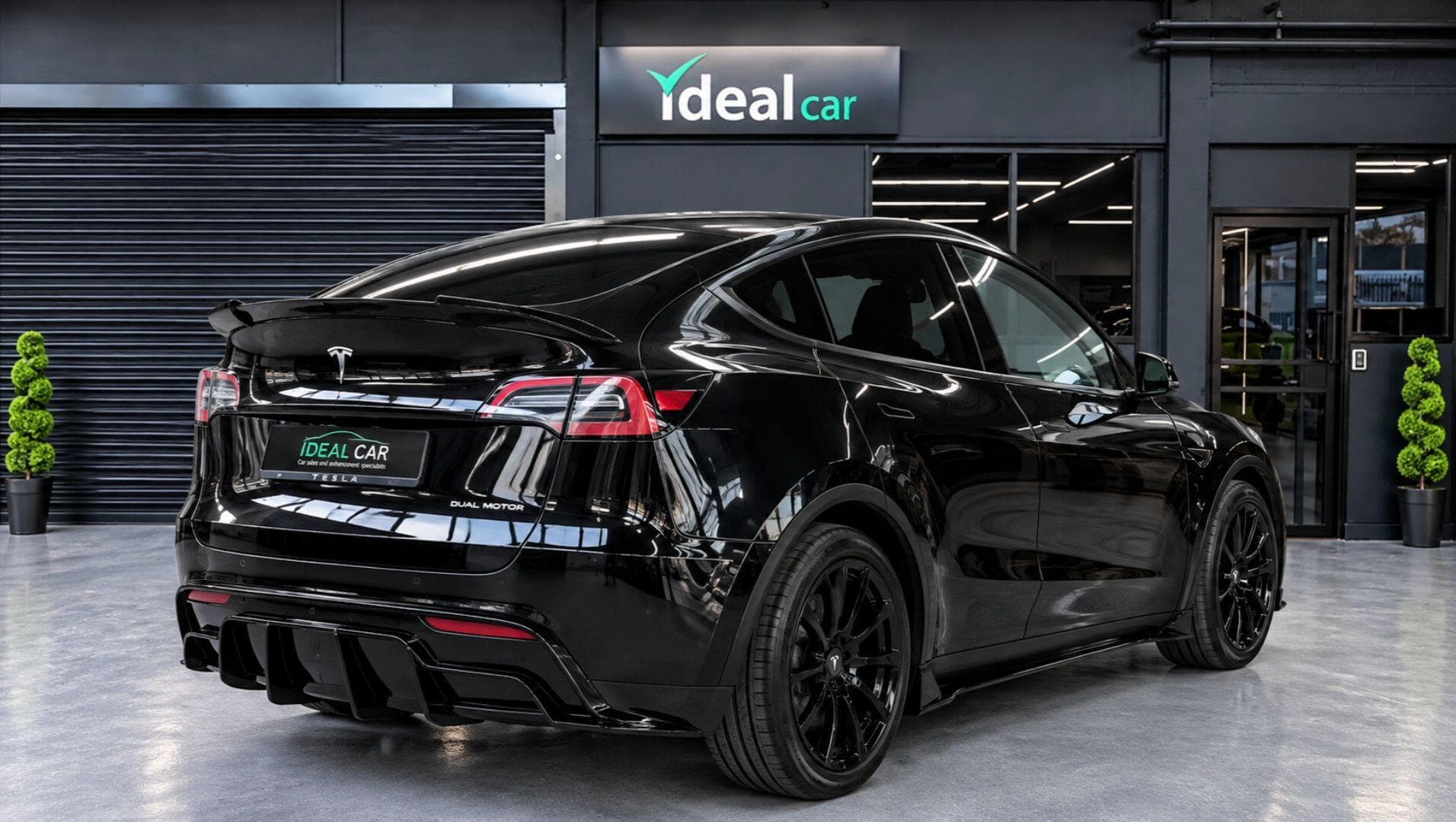 2022 Tesla Model Y - Thumbnail 8