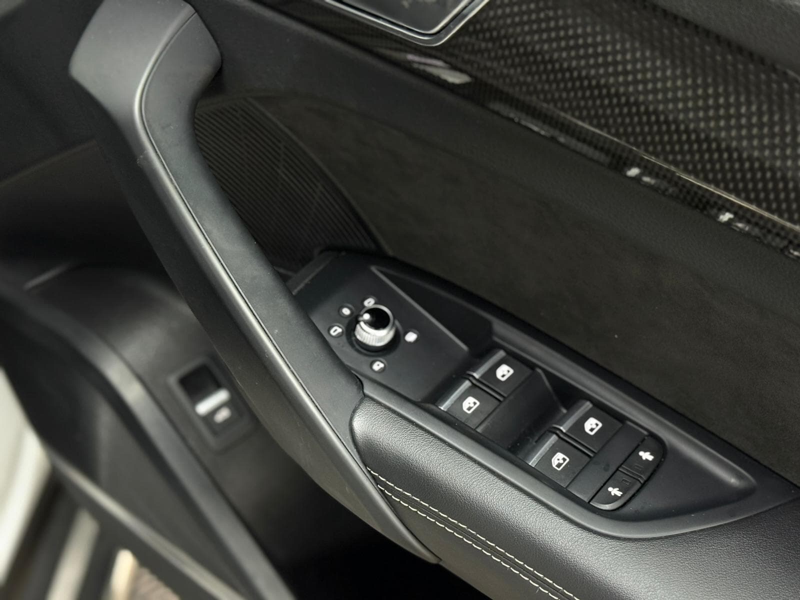 2018 Audi SQ5 - Thumbnail 46