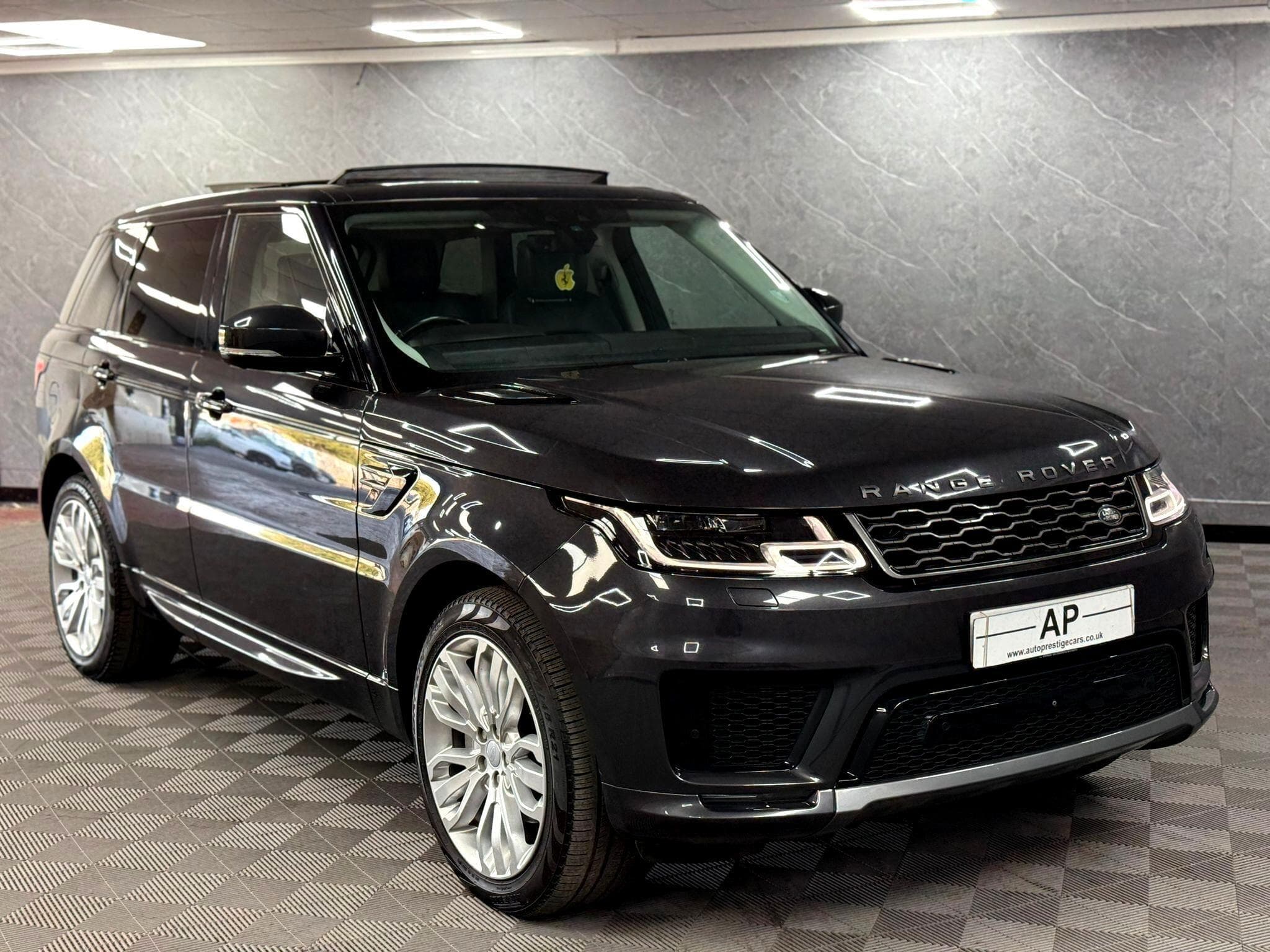 2018 Land Rover Range Rover Sport - Main