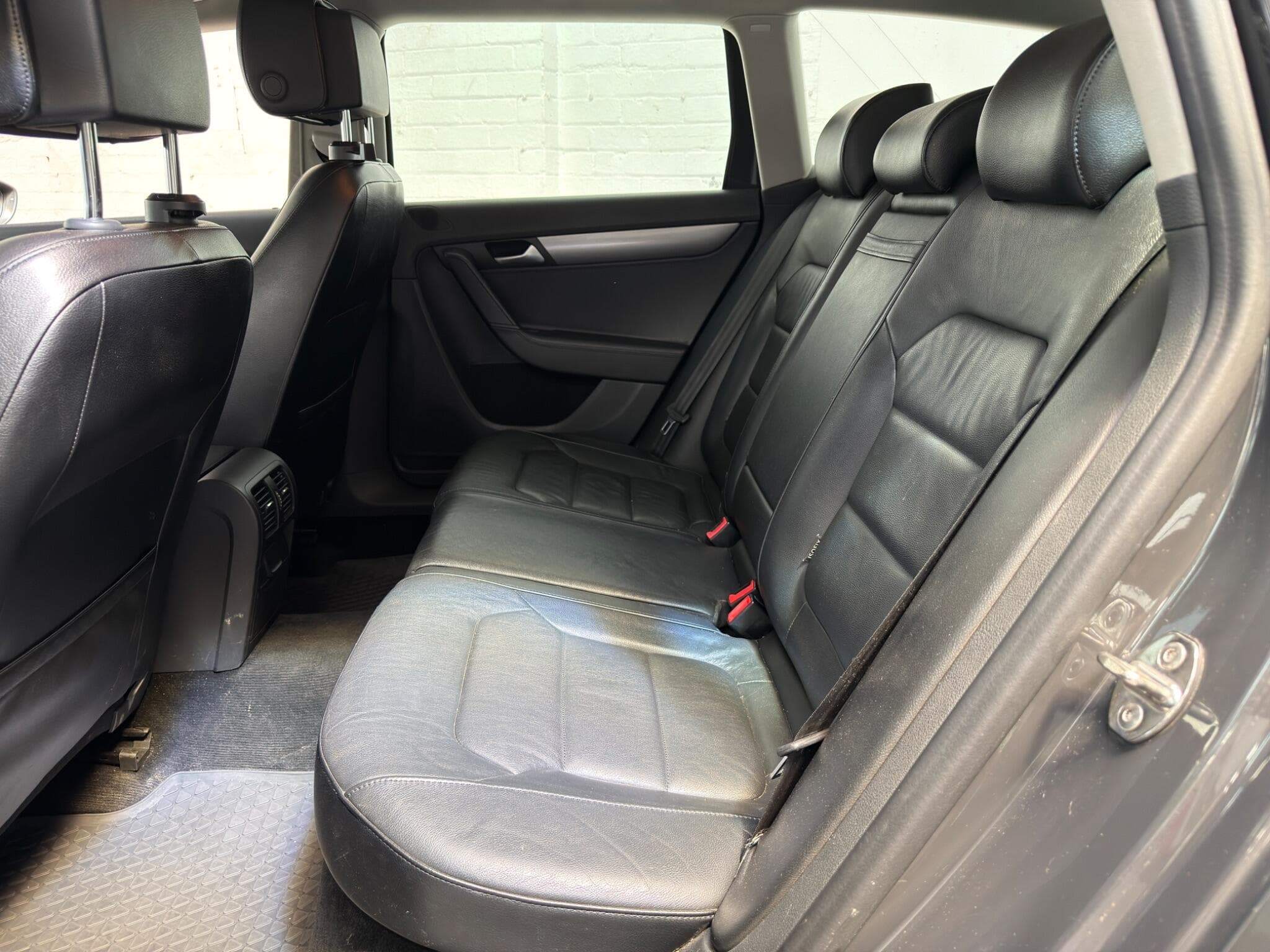 2014 Volkswagen Passat - Thumbnail 14