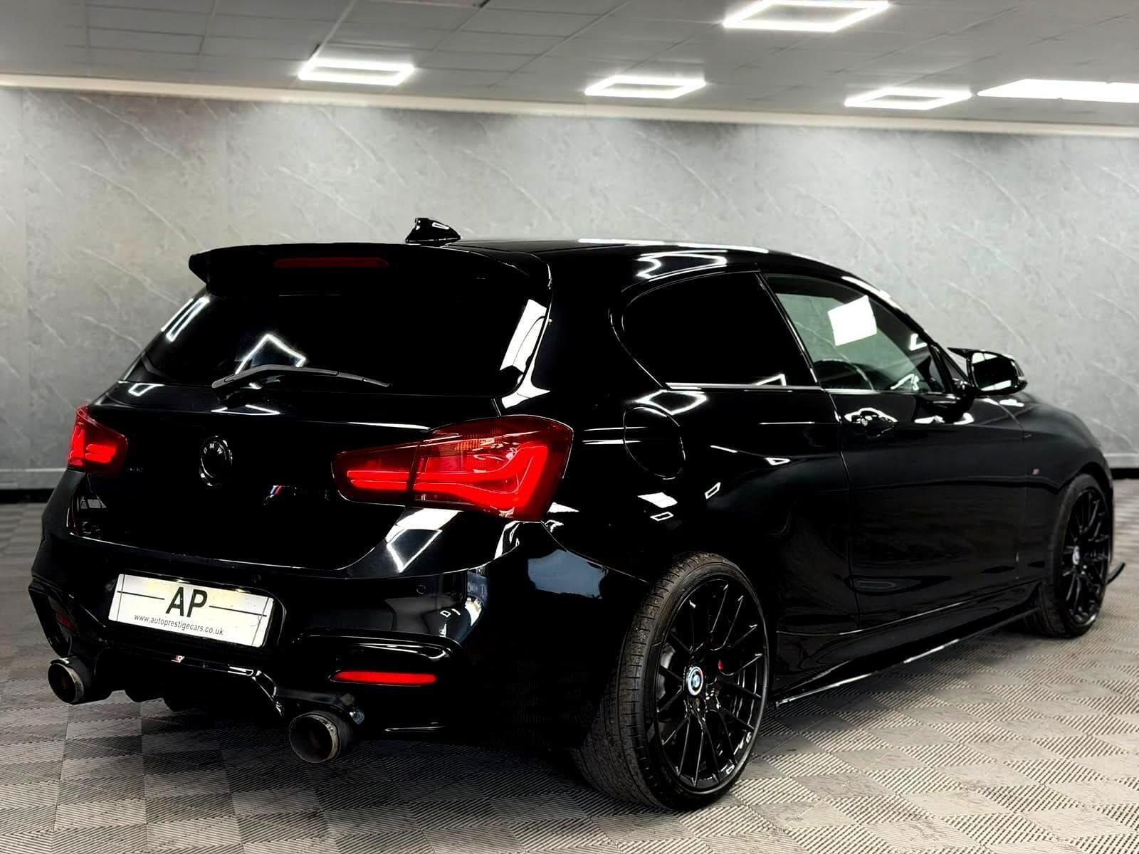 2017 BMW 1 Series - Thumbnail 22