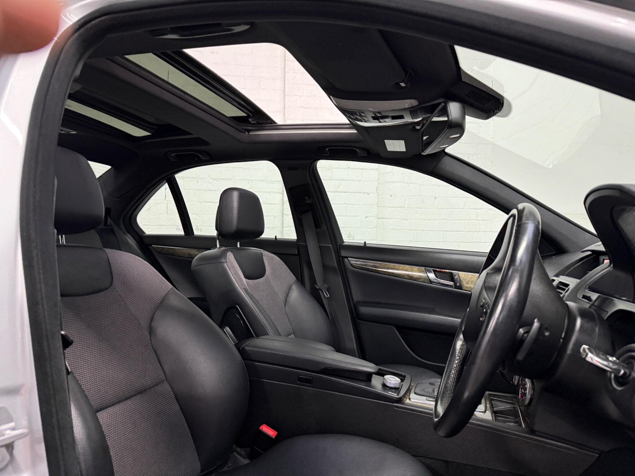 2011 Mercedes-Benz C Class - Thumbnail 15