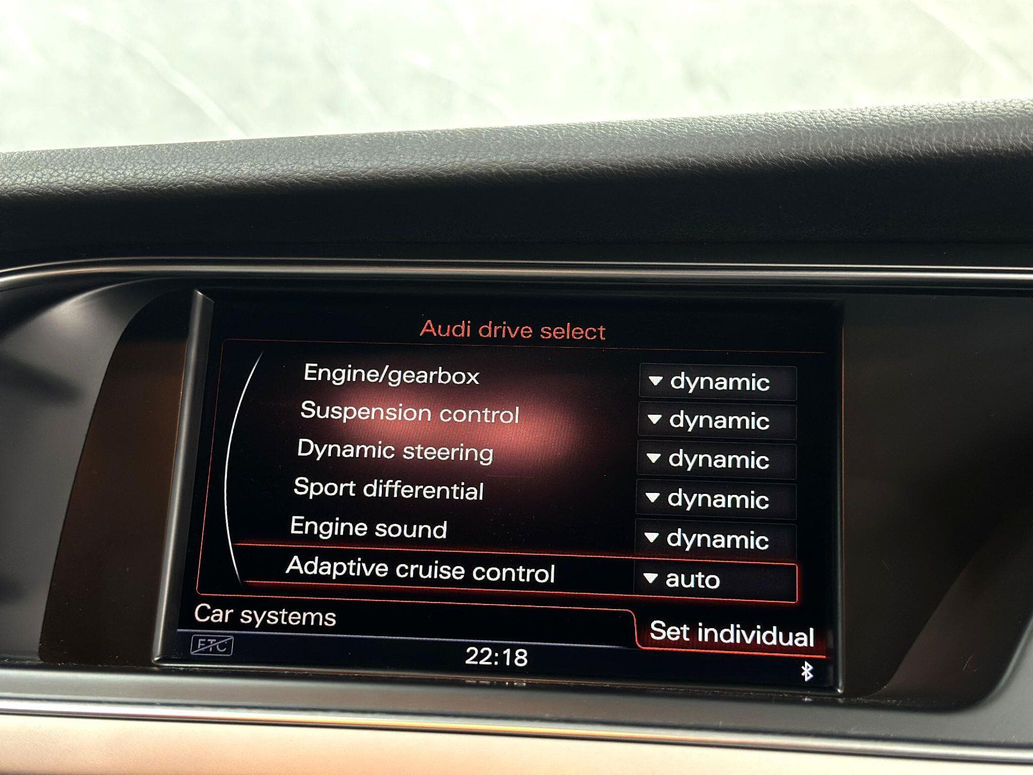 2015 Audi S4 Avant - Thumbnail 38