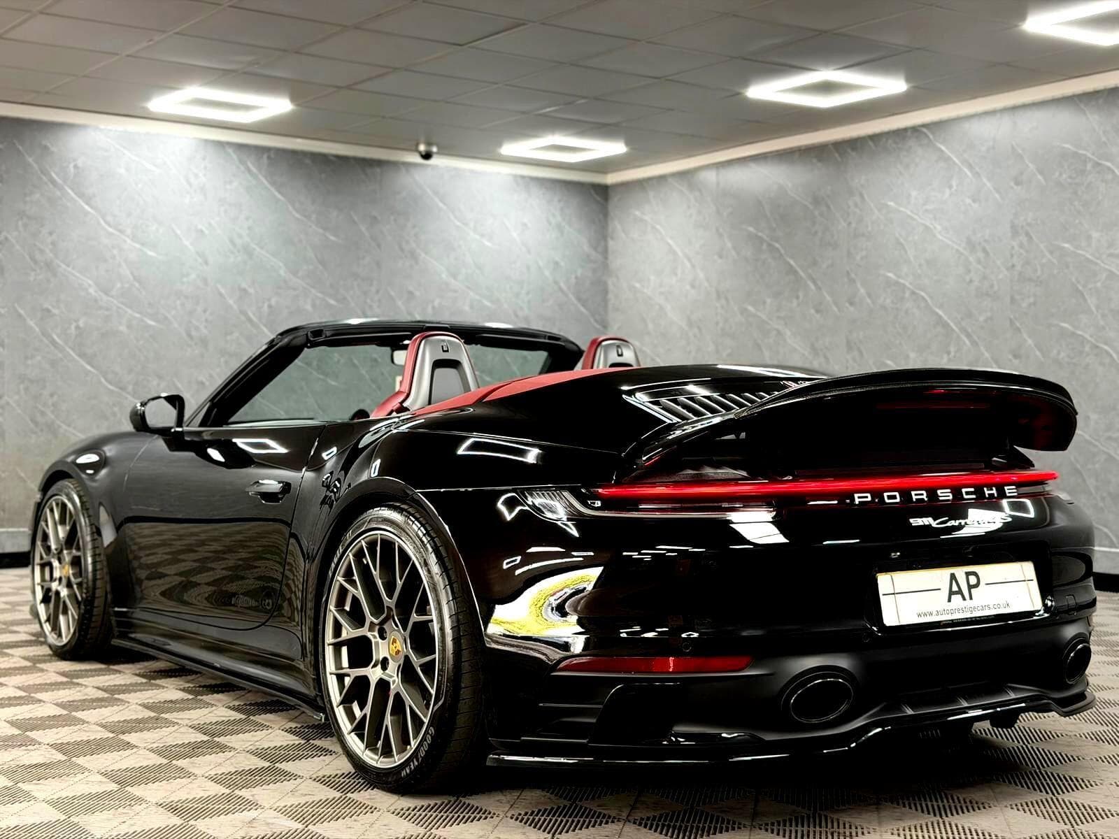 2020 Porsche 911 - Thumbnail 34