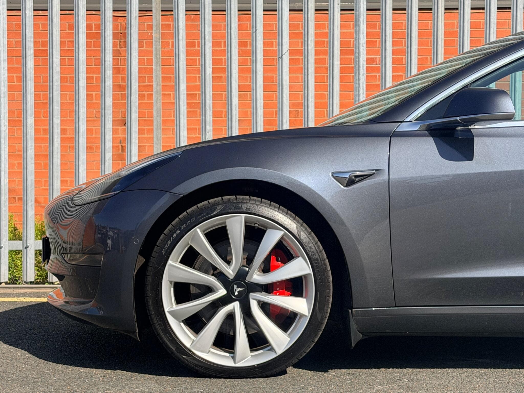 2019 Tesla Model 3 - Thumbnail 16