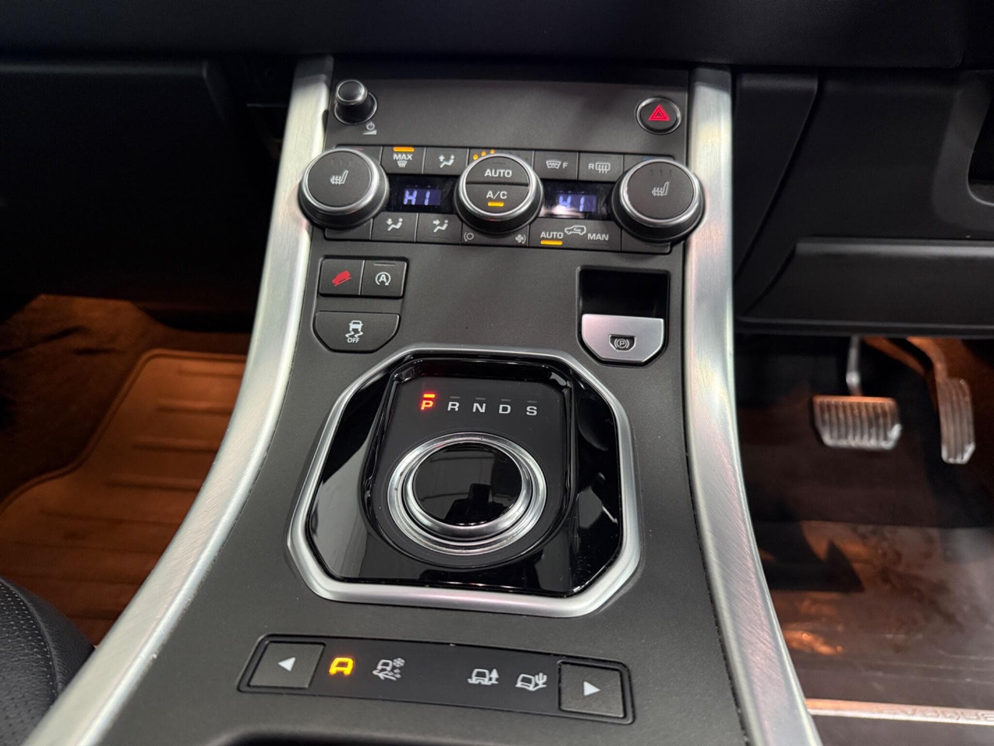 2017 Land Rover Range Rover Evoque - Thumbnail 16
