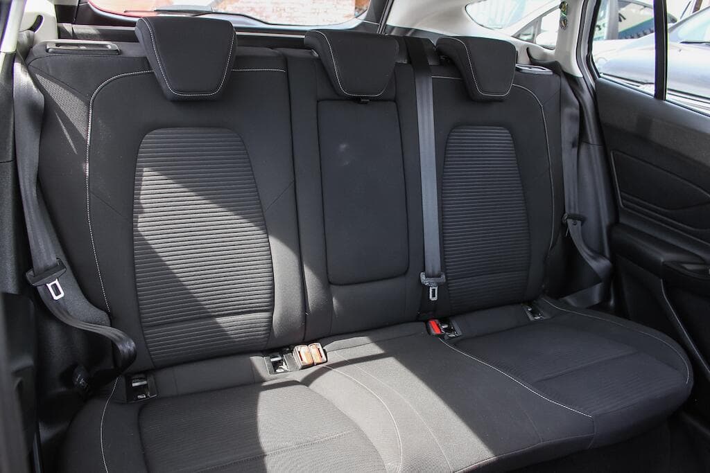 2019 Ford Focus - Thumbnail 32