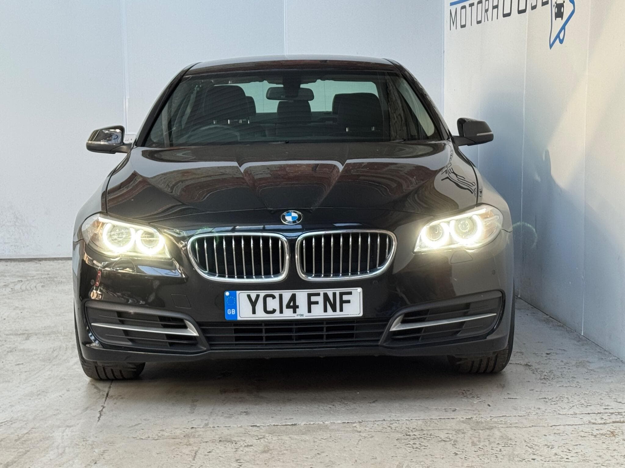 2013 BMW 5 Series - Thumbnail 2