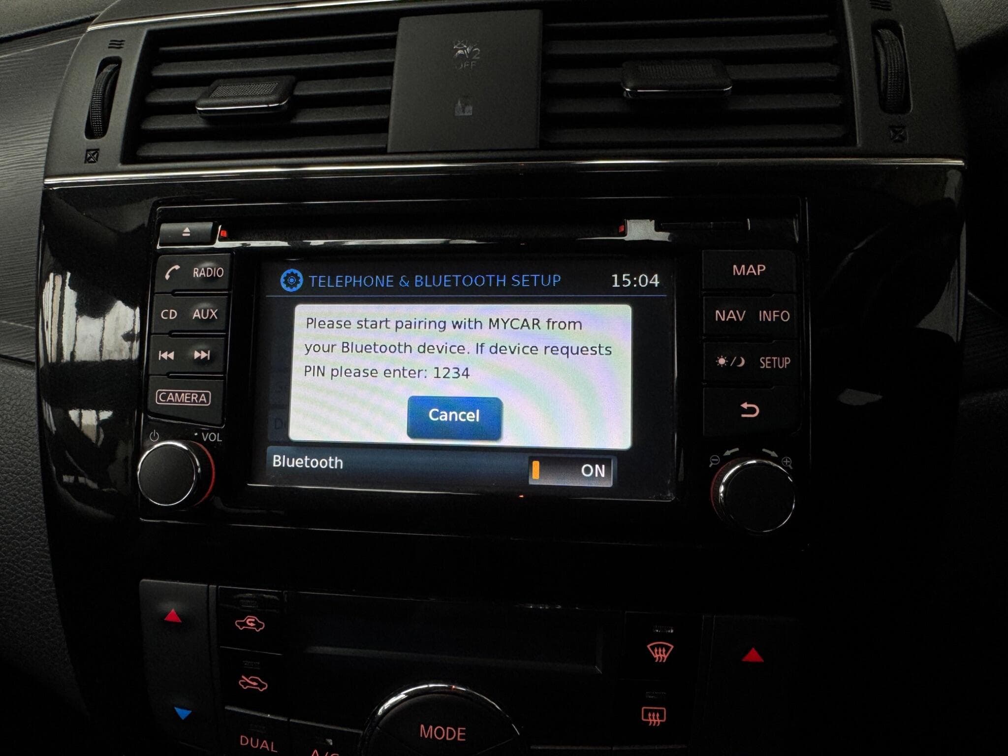 2015 Nissan Pulsar - Thumbnail 16