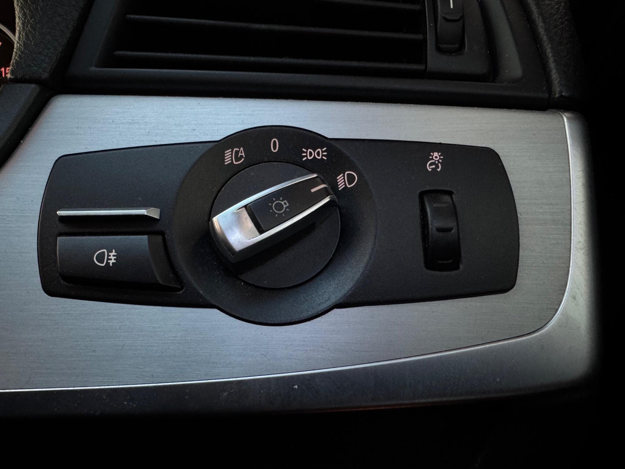 2013 BMW 5 Series - Thumbnail 23