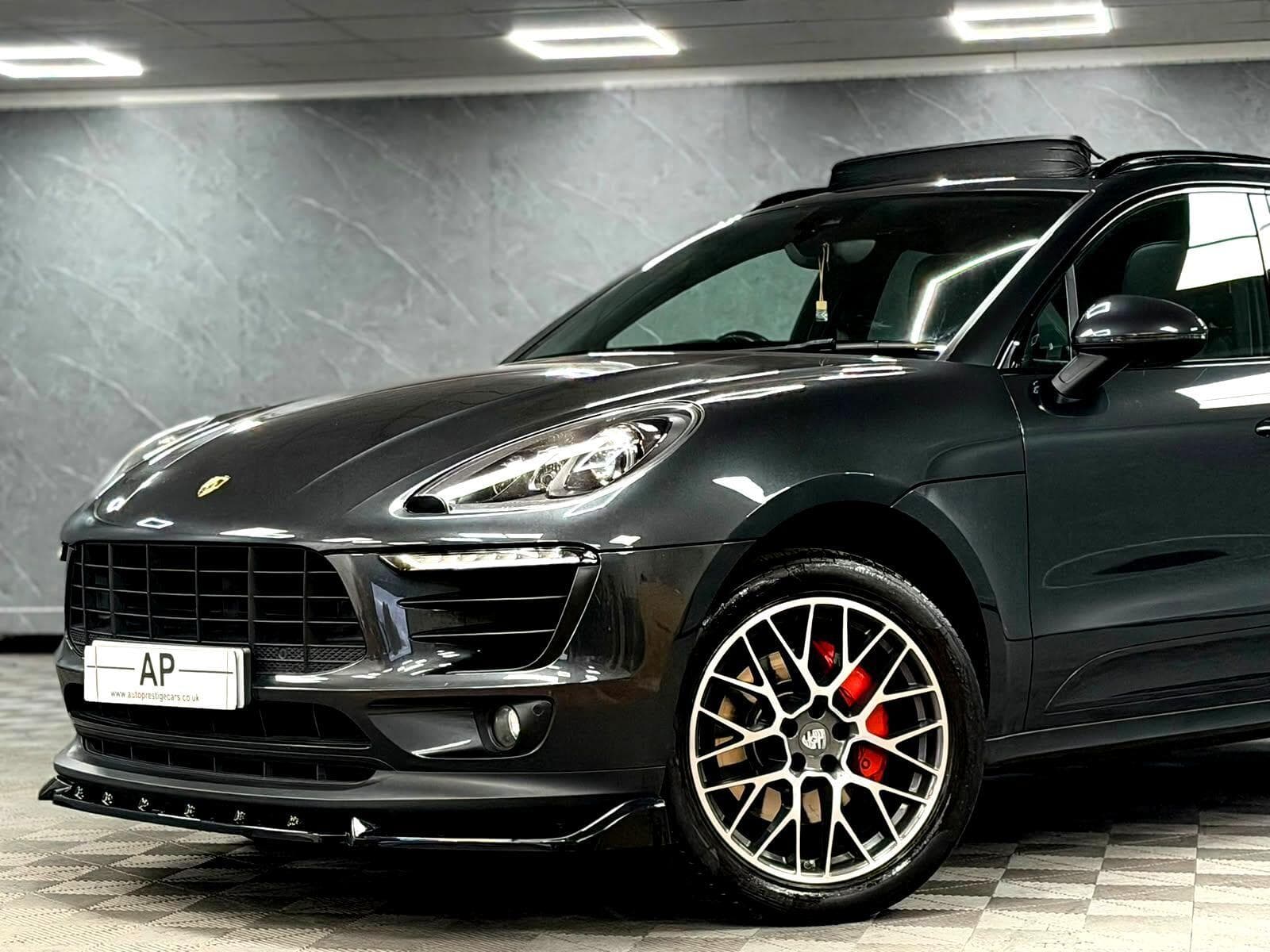 2017 Porsche Macan - Thumbnail 17