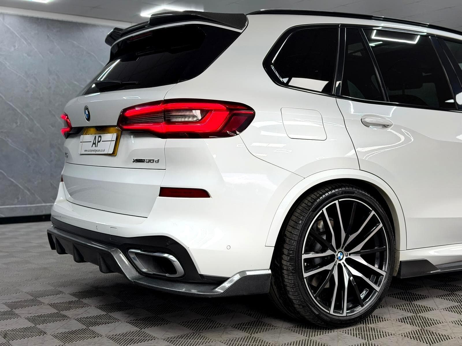 2018 BMW X5 - Thumbnail 36