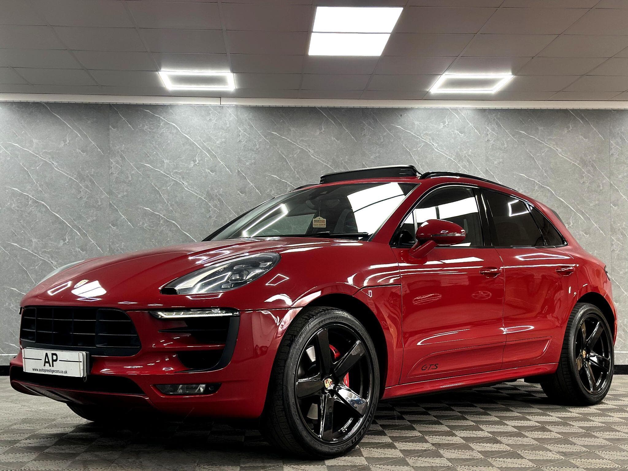 2016 Porsche Macan - Thumbnail 21