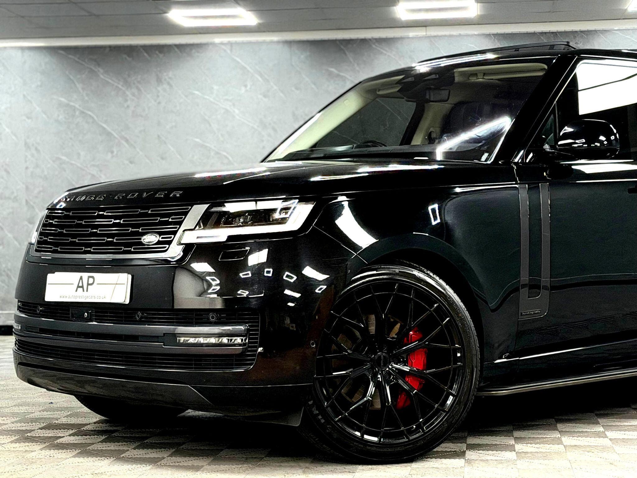 2022 Land Rover Range Rover - Thumbnail 5