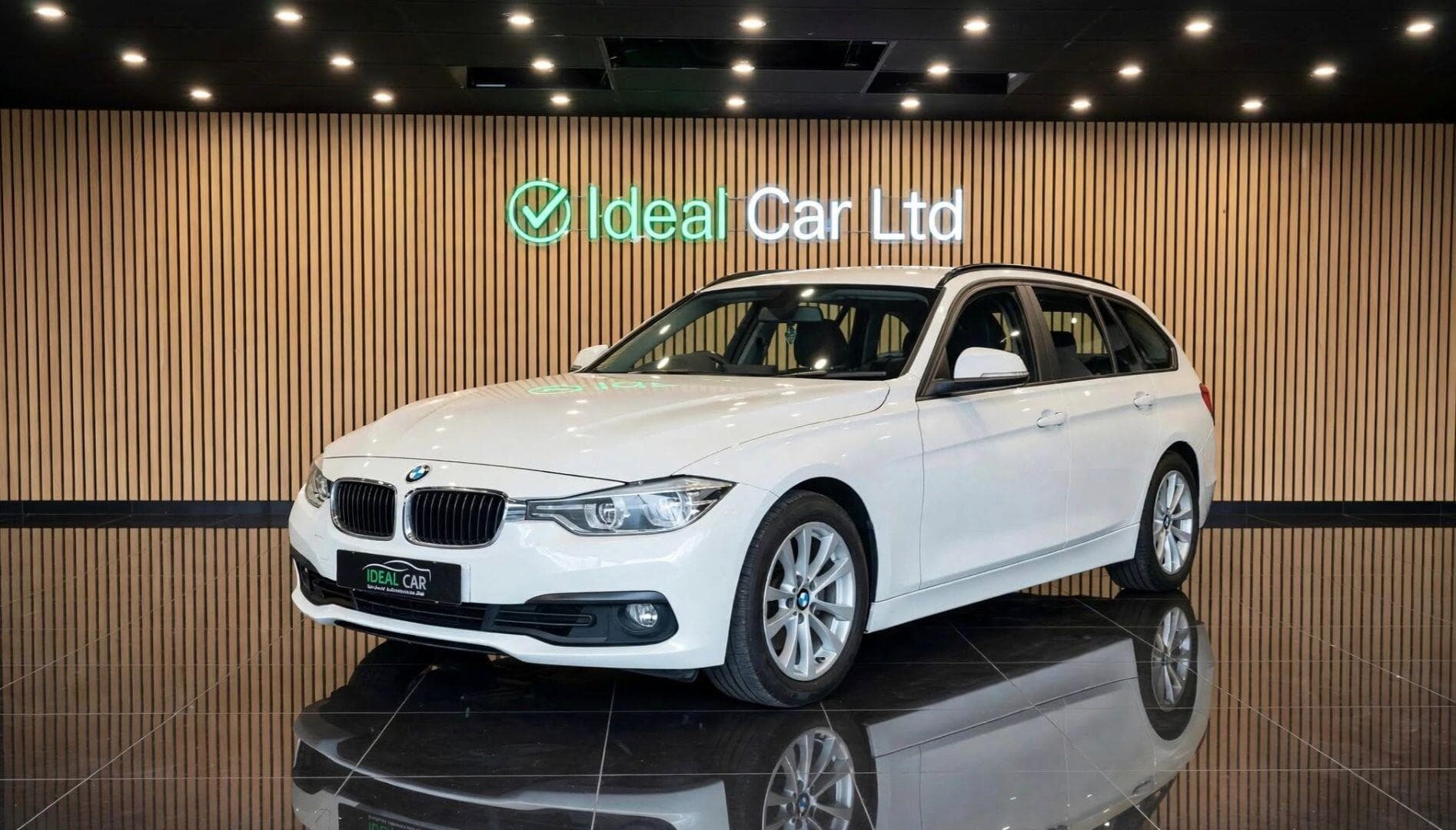 2019 BMW 3 Series - Image 1