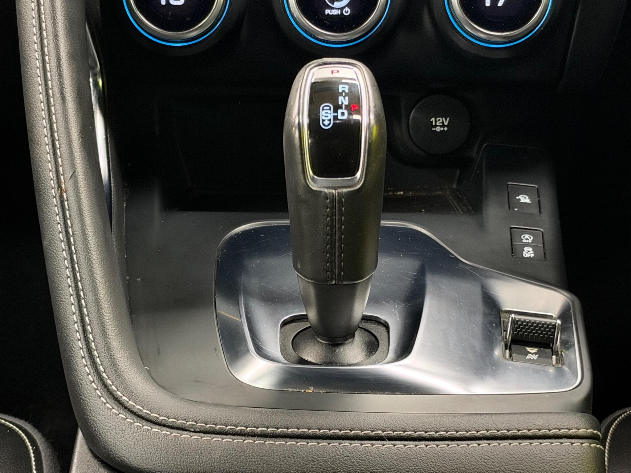 2018 Jaguar E-PACE - Thumbnail 16