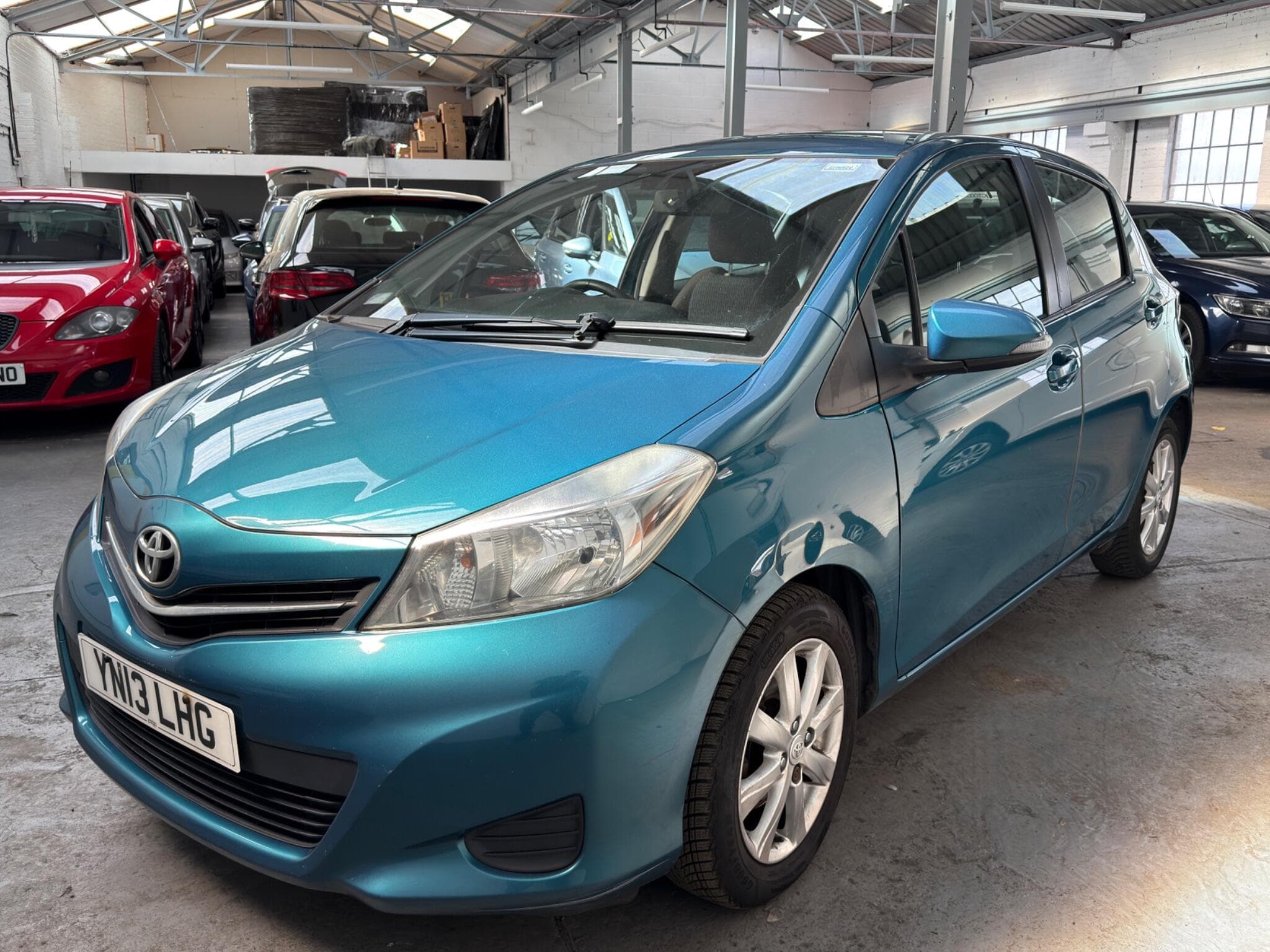 2013 Toyota Yaris - Image 3