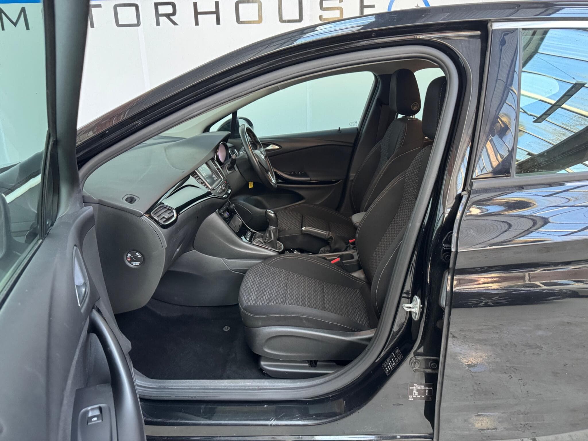 2019 Vauxhall Astra - Thumbnail 10