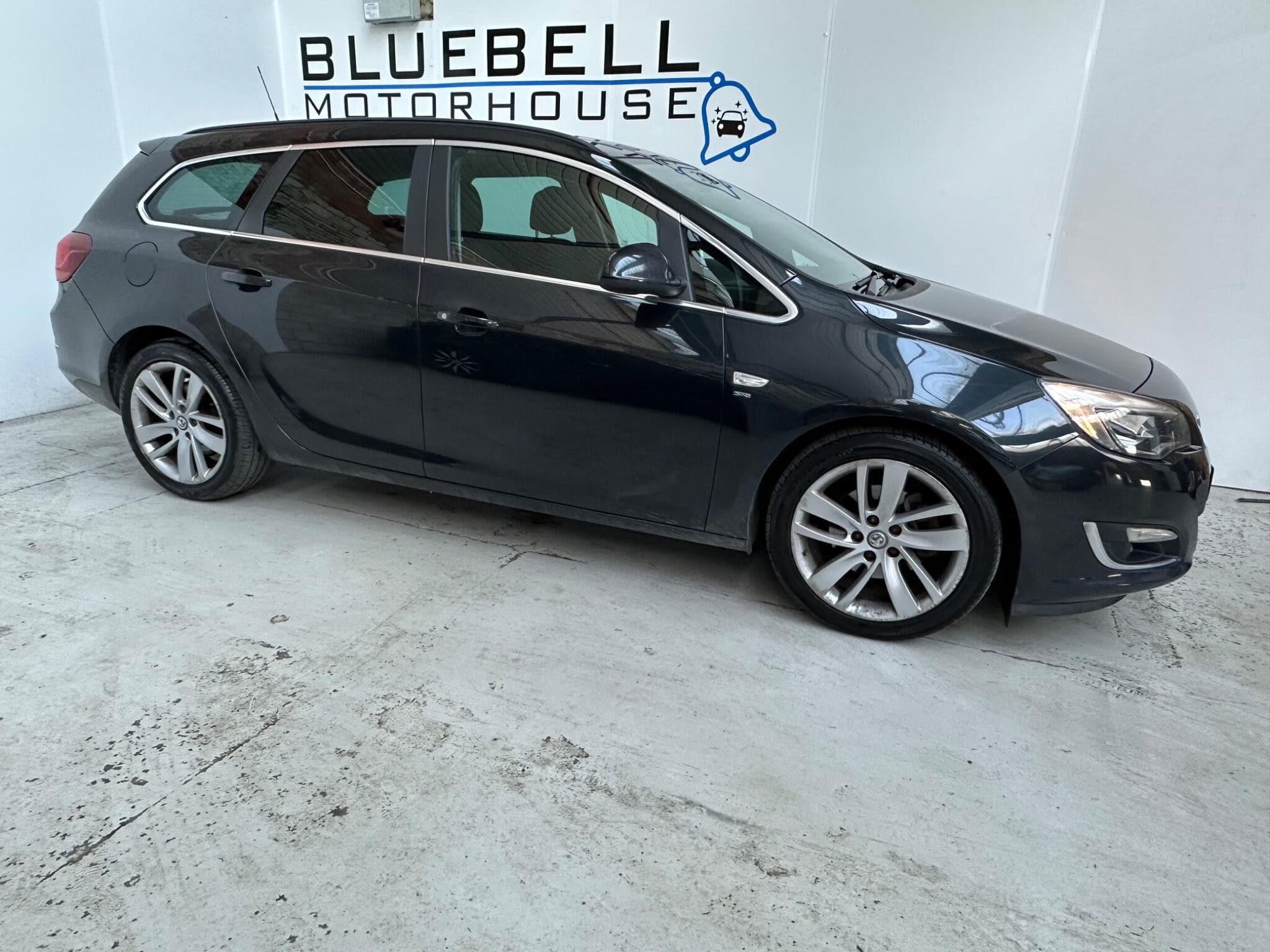 2014 Vauxhall Astra - Thumbnail 8