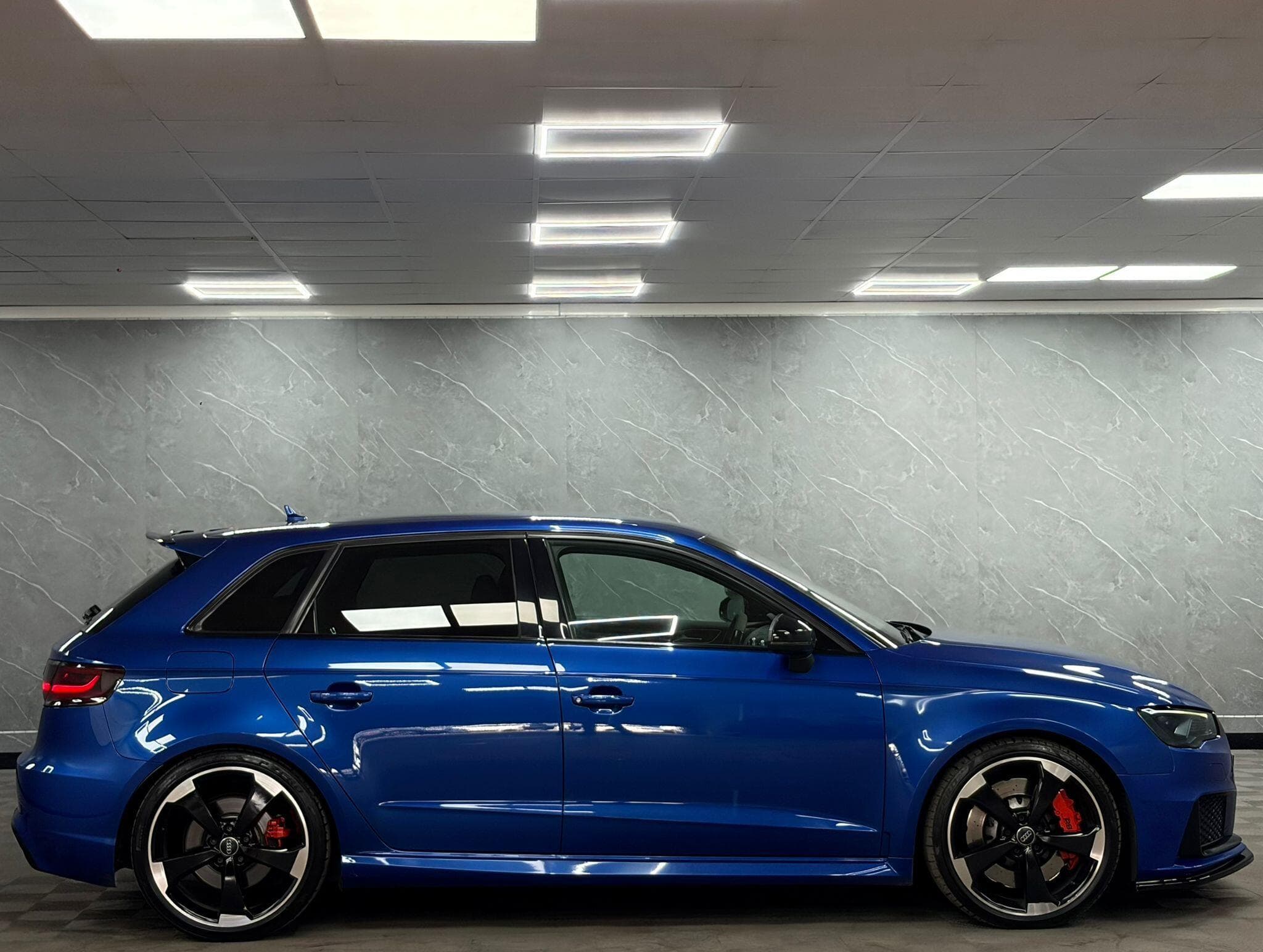 2016 Audi RS3 - Thumbnail 28