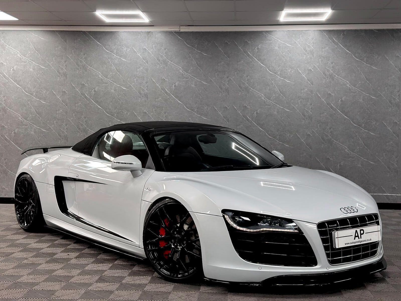 2010 Audi R8 - Thumbnail 19