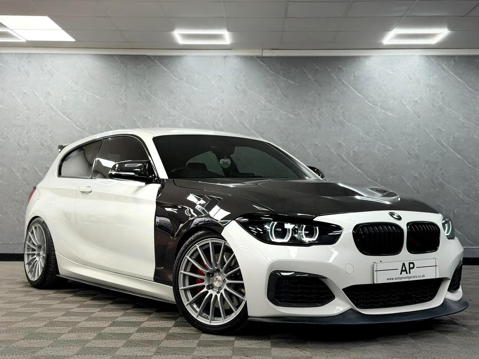 2019 BMW 1 Series - Thumbnail 30