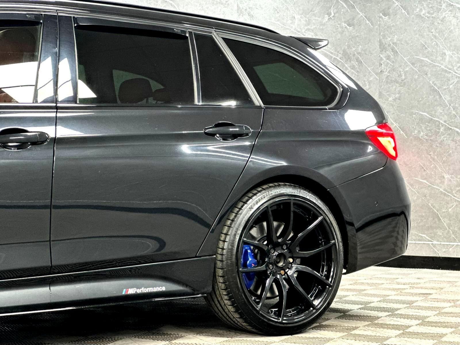 2015 BMW 3 Series - Thumbnail 14