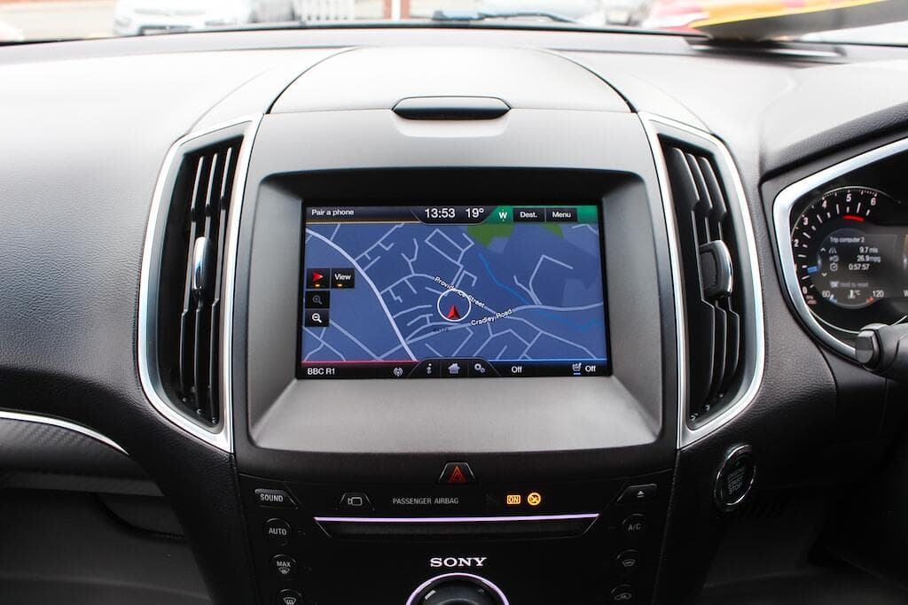 2016 Ford Edge - Thumbnail 38
