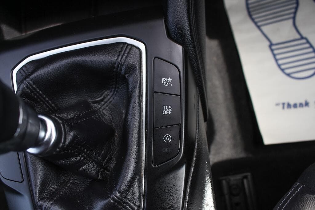 2019 Ford Focus - Thumbnail 28