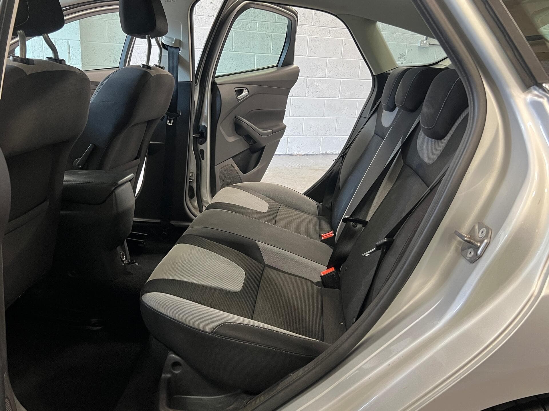 2014 Ford Focus - Thumbnail 45