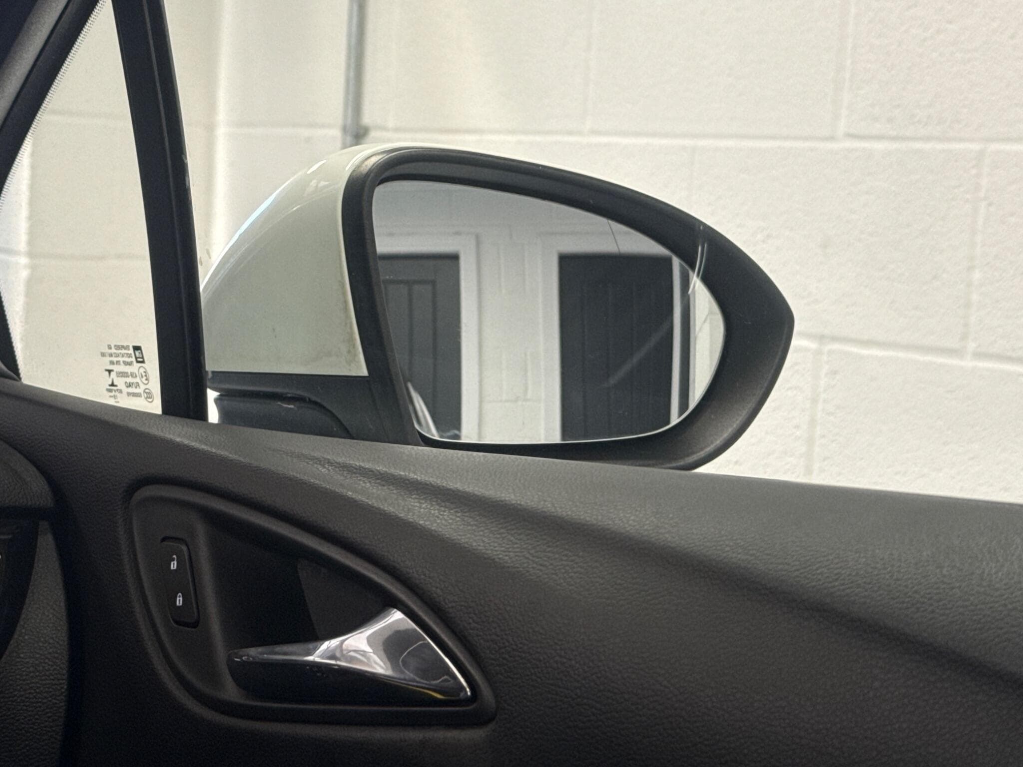 2016 Vauxhall Astra - Thumbnail 21