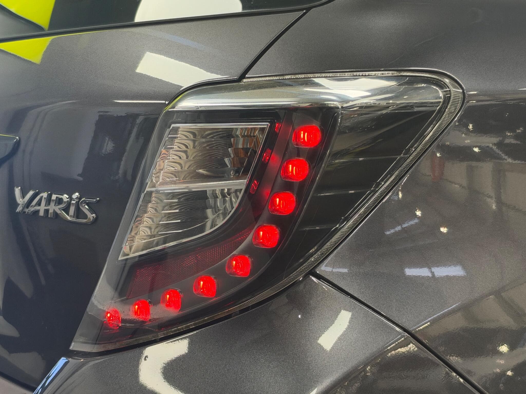 2014 Toyota Yaris - Thumbnail 34