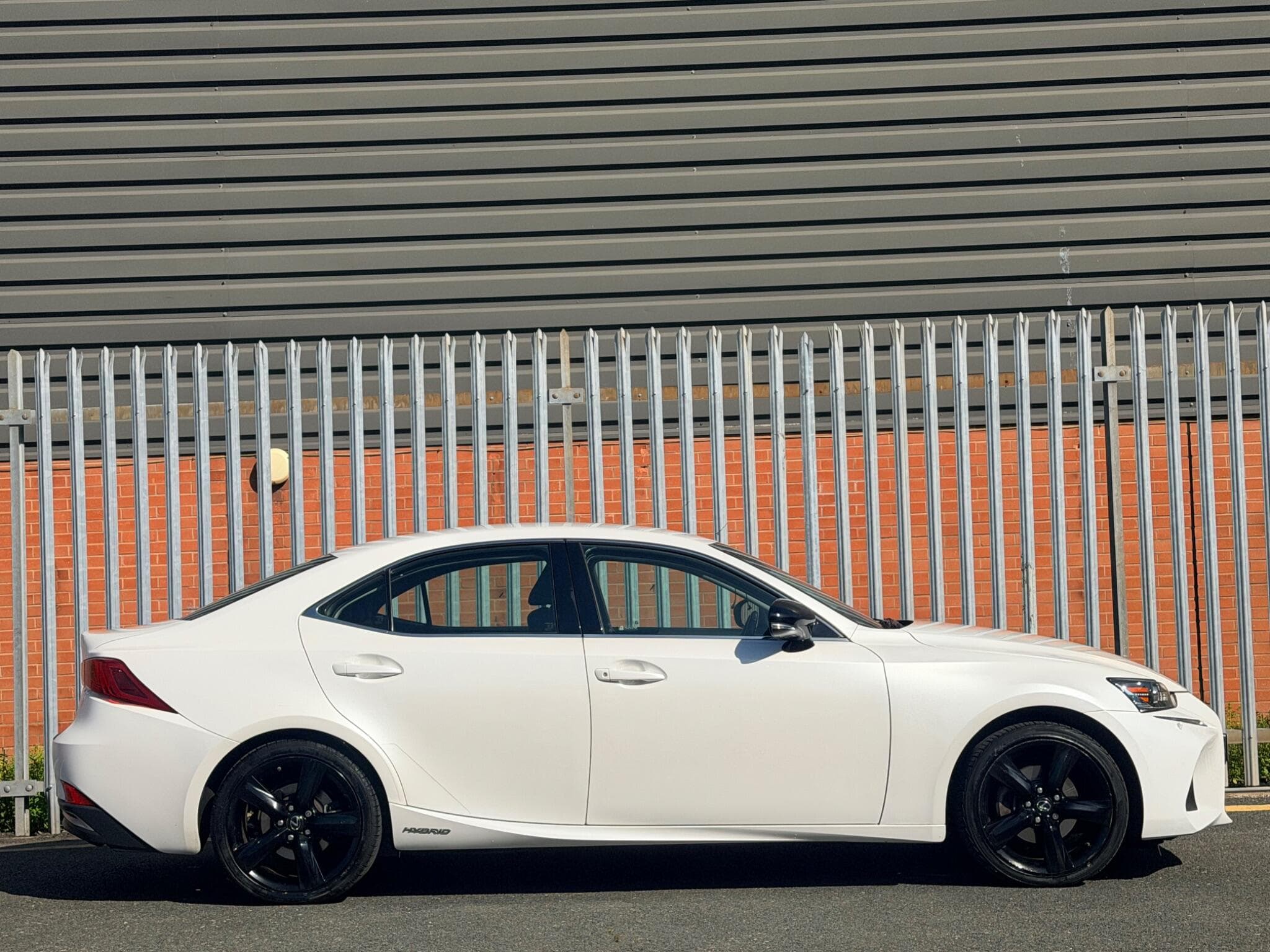 2017 Lexus IS - Image 2