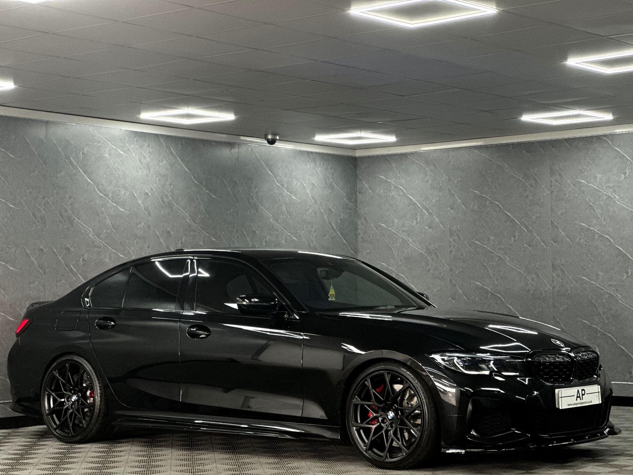 2019 BMW 3 Series - Thumbnail 25