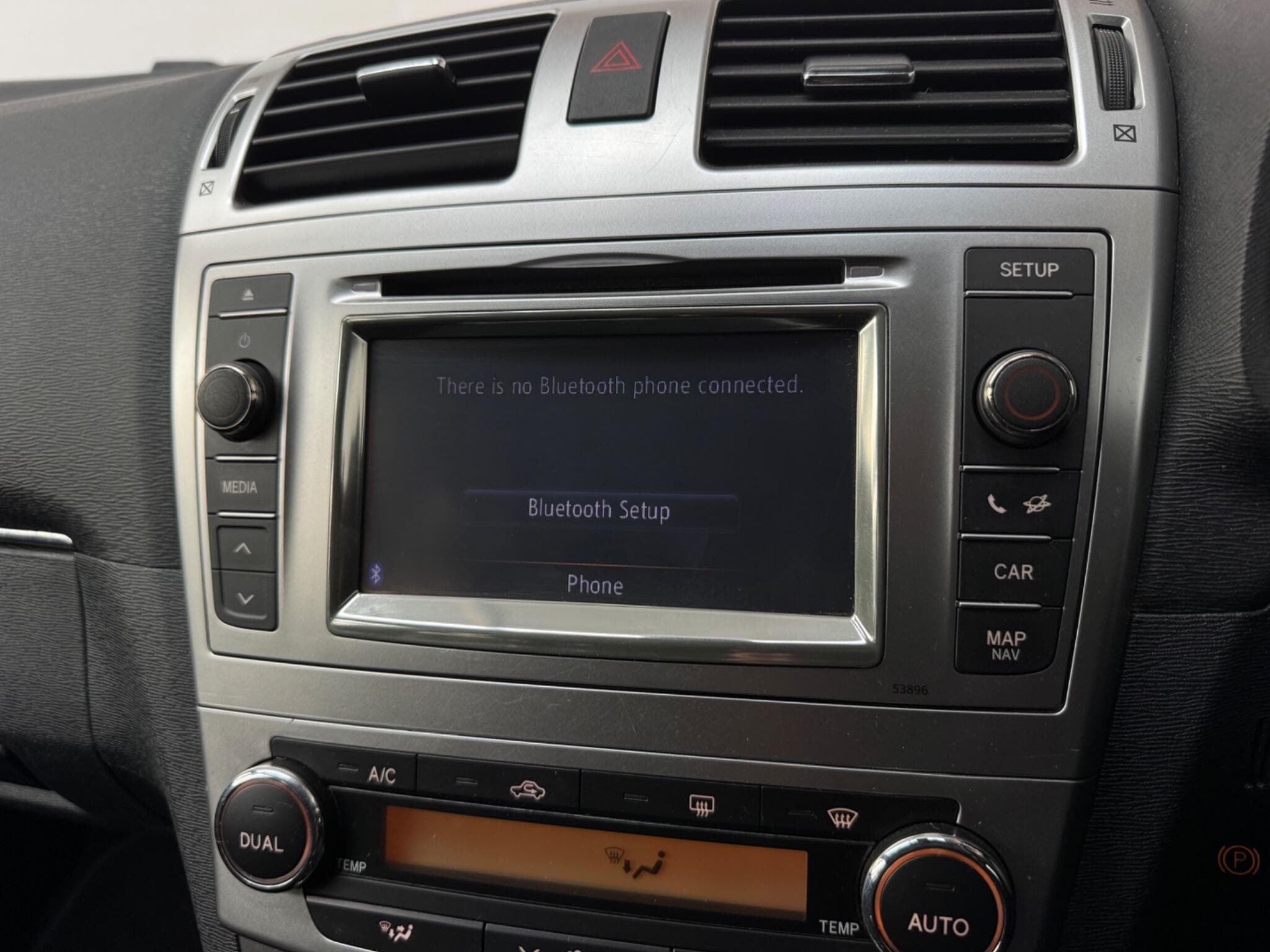 2014 Toyota Avensis - Thumbnail 16