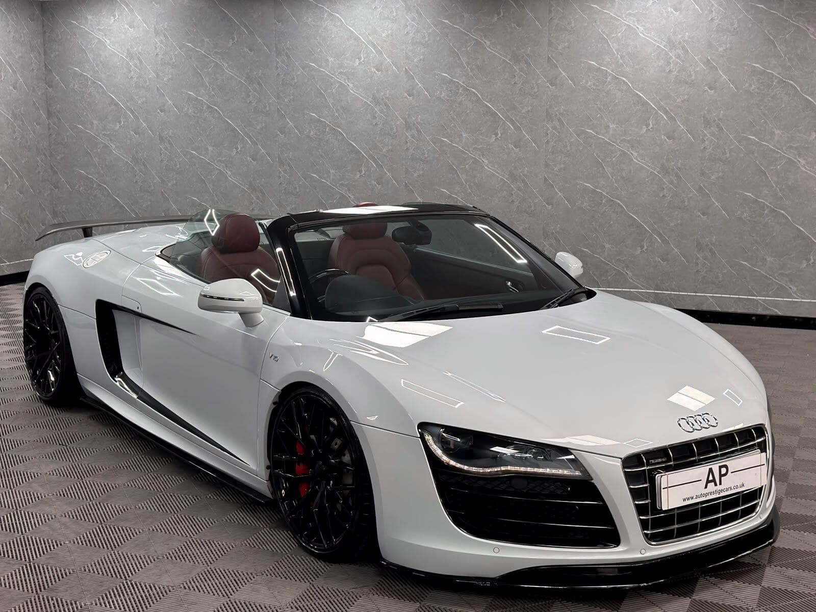 2010 Audi R8 - Thumbnail 12
