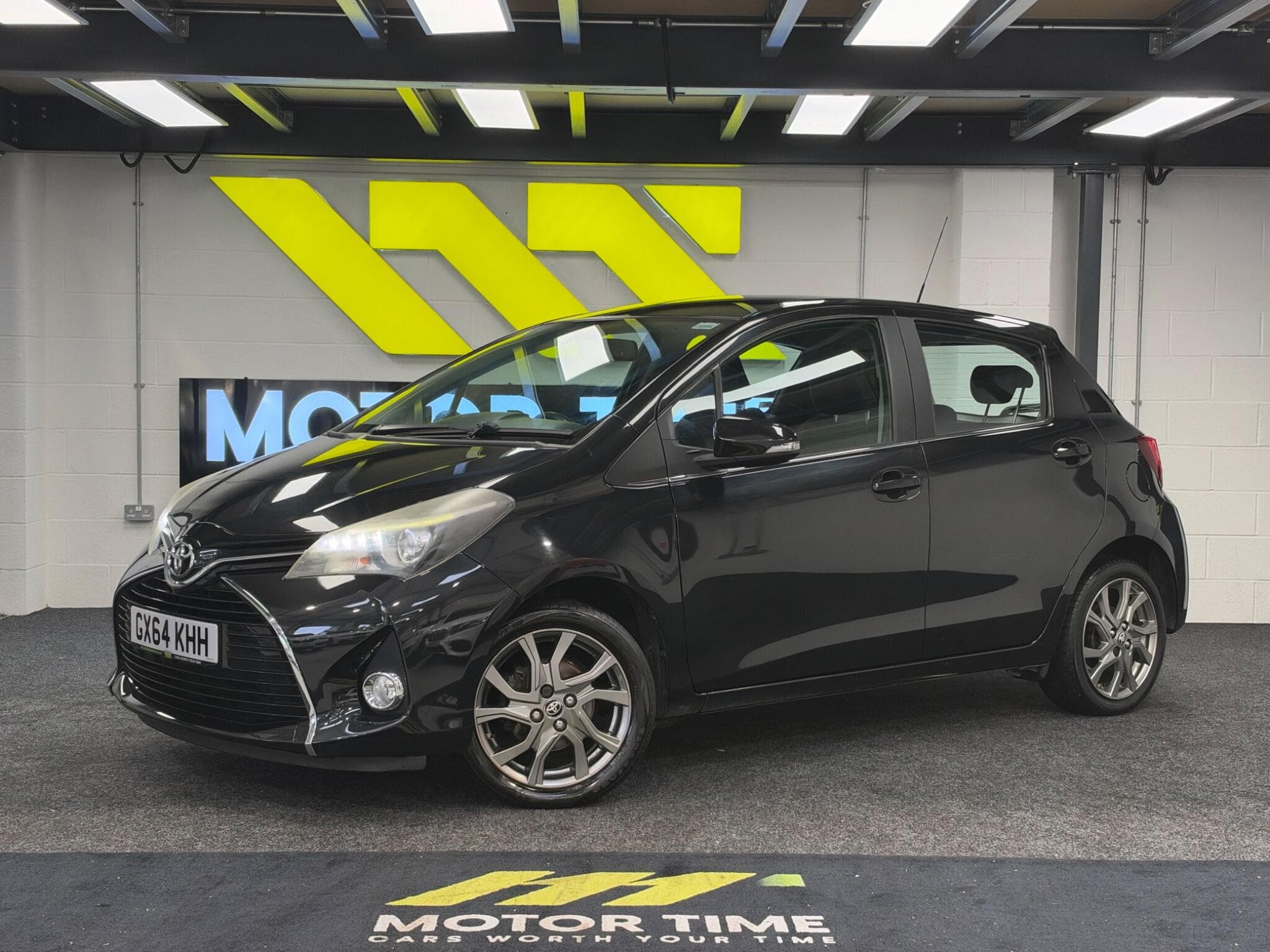 2014 Toyota Yaris - Main