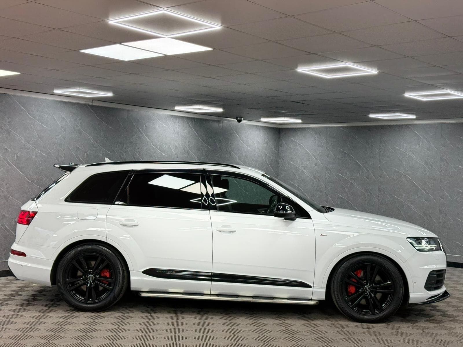 2017 Audi Q7 - Thumbnail 29
