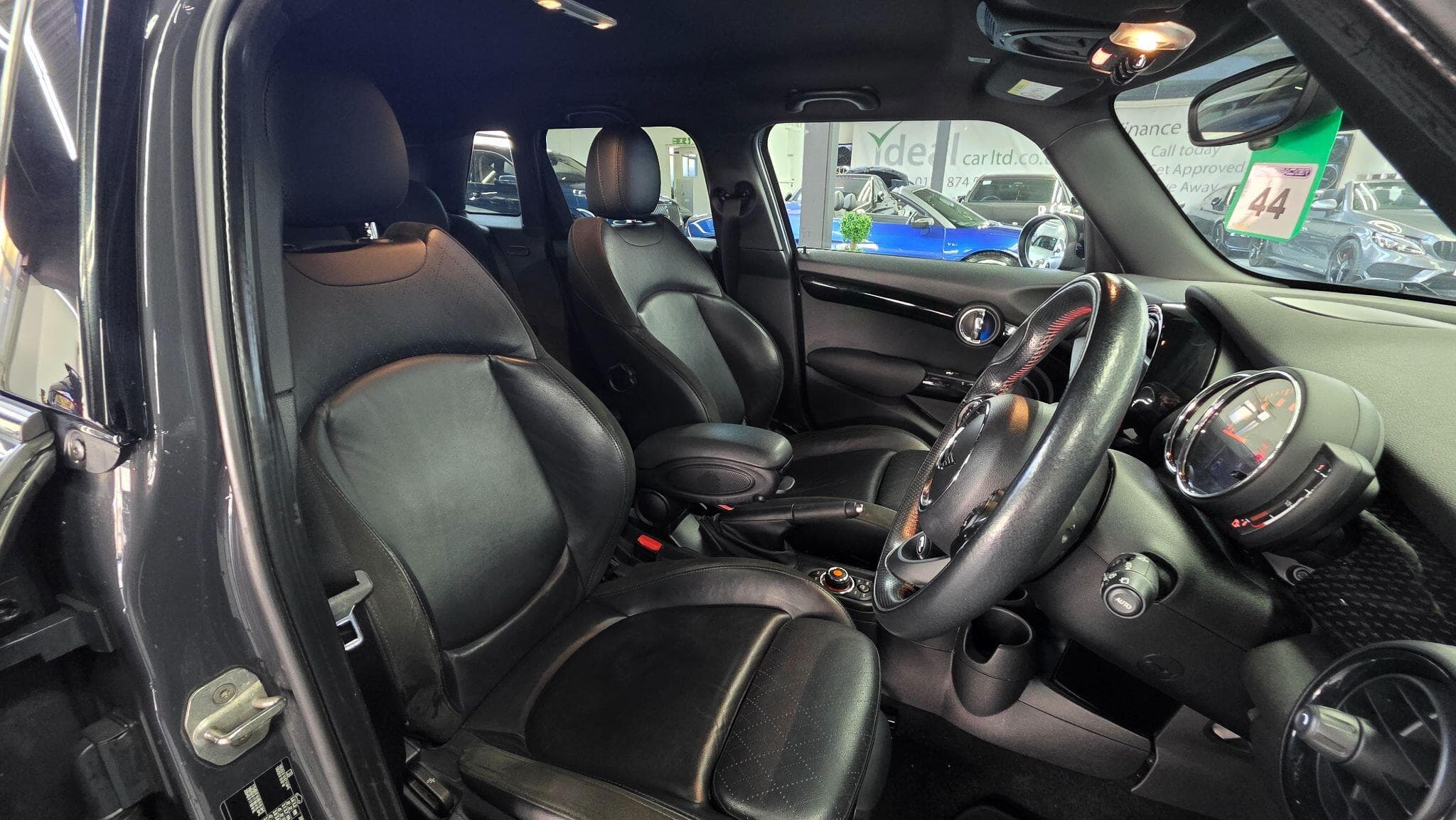 2019 MINI Hatch - Thumbnail 15