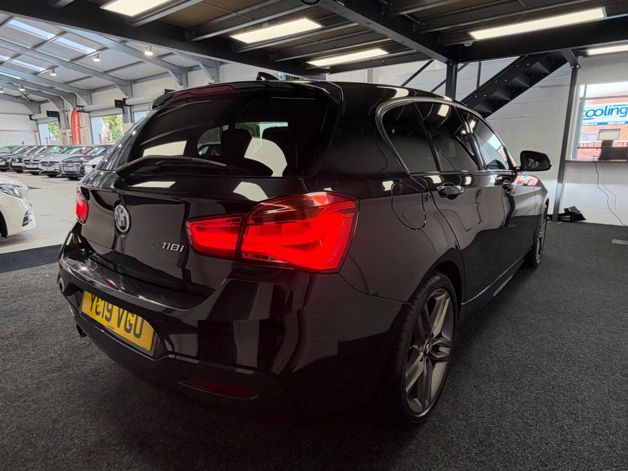 2019 BMW 1 Series - Thumbnail 11