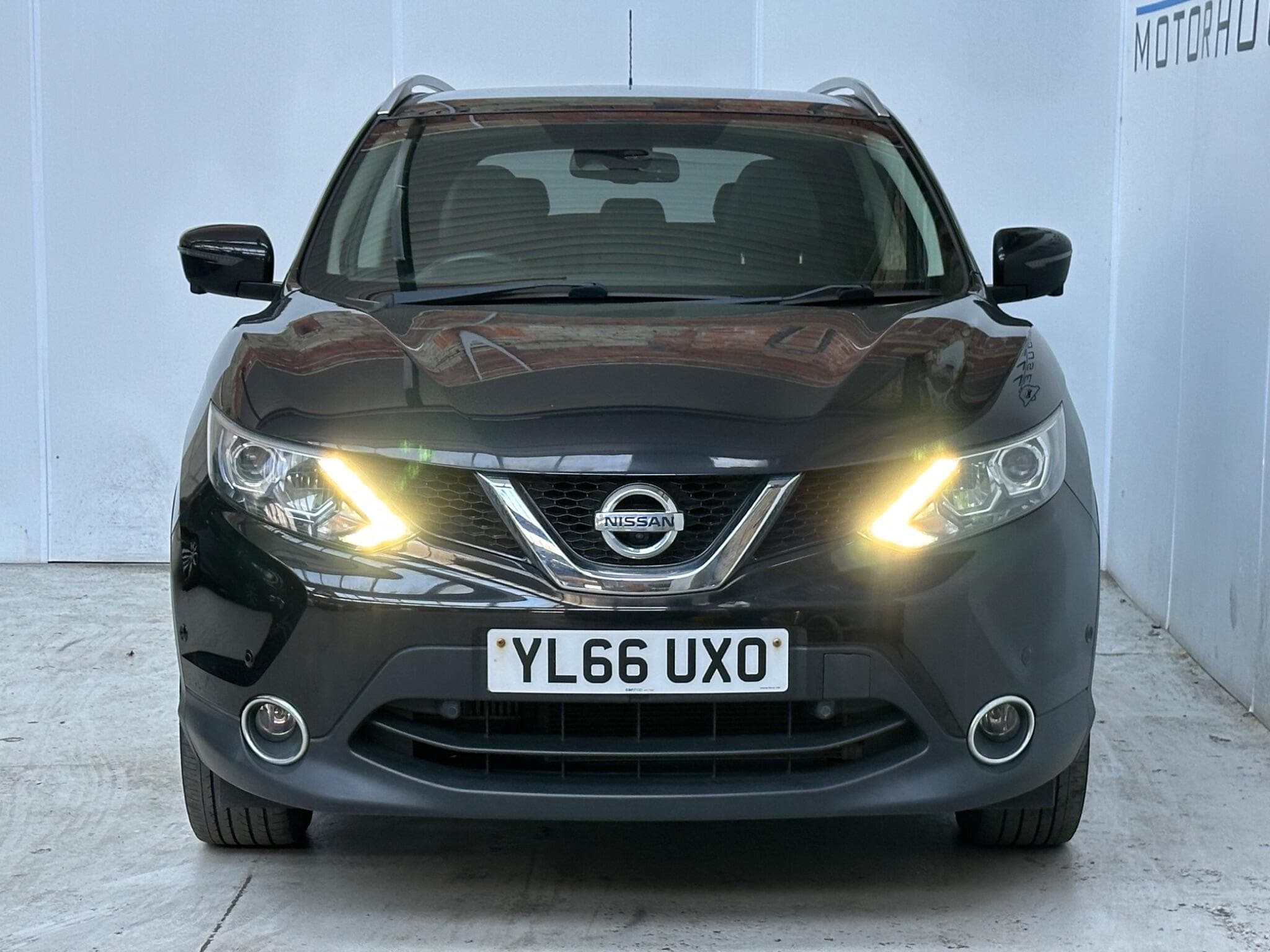2017 Nissan Qashqai - Image 2