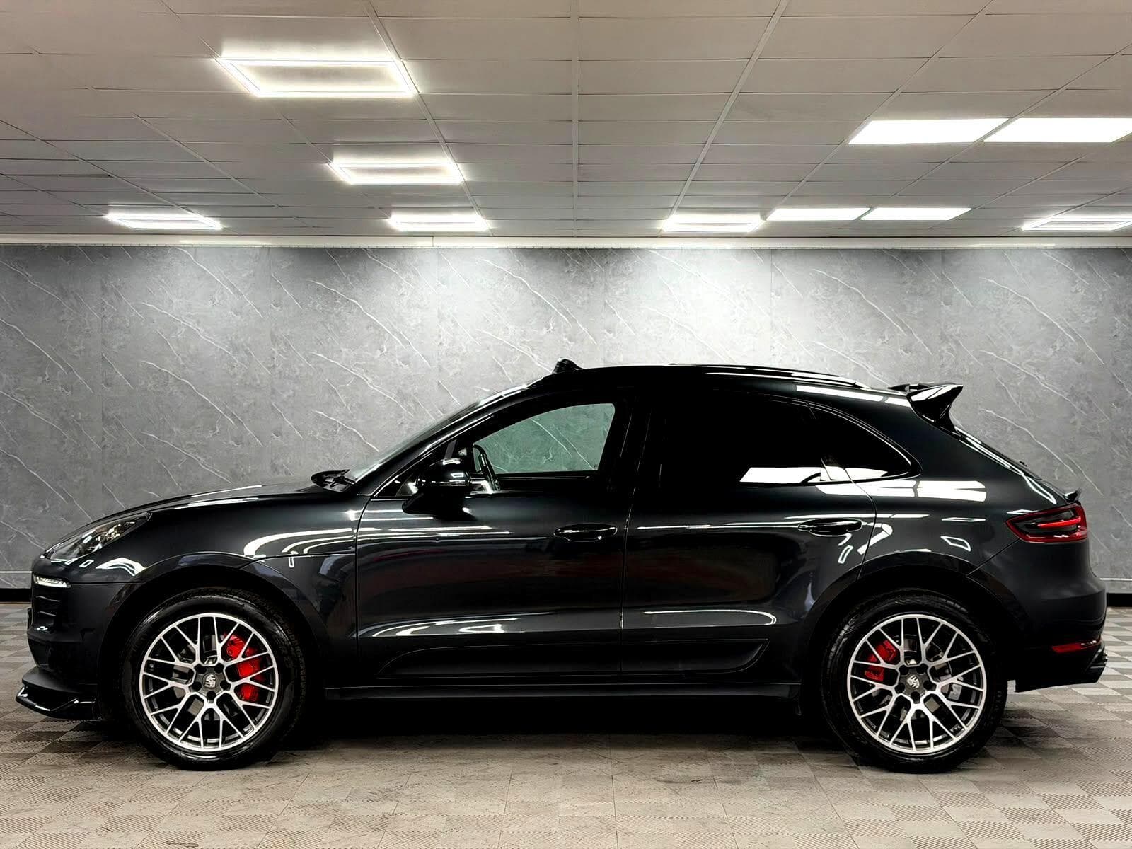 2017 Porsche Macan - Thumbnail 21
