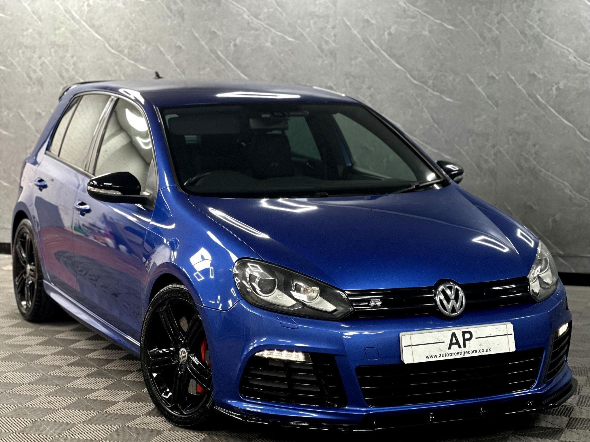 2011 Volkswagen Golf - Main
