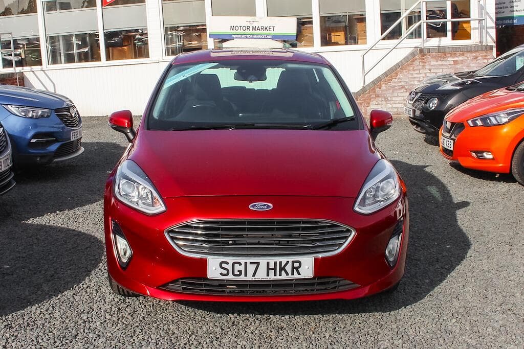 2017 Ford Fiesta - Thumbnail 2