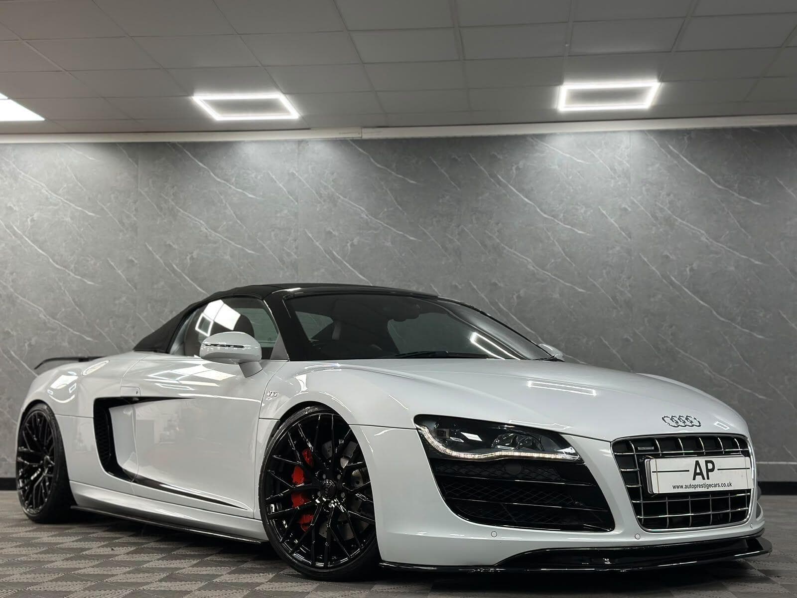 2010 Audi R8 - Main