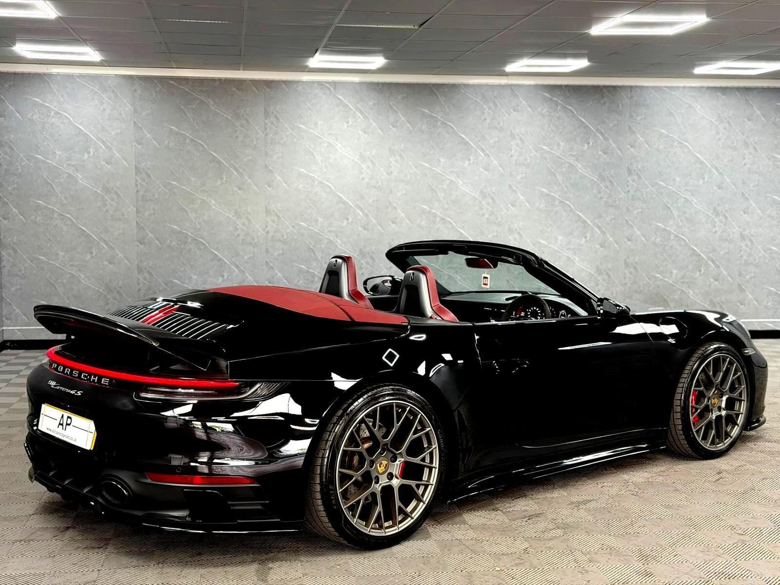 2020 Porsche 911 - Thumbnail 44